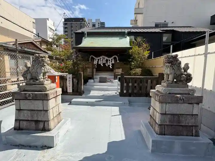 津島神社の{uncategorized: "未分類", other: "その他", undefined: "問題あり", building: "その他建物", grave: "お墓", sacred_gate: "鳥居", guardian: "狛犬", statue: "像", buddha: "仏像", history: "歴史", nature: "自然", garden: "庭園", animal: "動物", pagoda: "塔", temizu: "手水舎", mountain_gate: "山門・神門", sanctuary: "本殿・本堂", subordinate: "末社・摂社", art: "芸術", scenery: "景色", jizo: "地蔵", ema: "絵馬", goshuin: "御朱印", omikuji: "おみくじ", items: "授与品その他", amulet: "お守り", goshuincho: "御朱印帳", eats: "食事", festival: "お祭り", votive_dance: "神楽", shichigosan: "七五三参", wedding: "結婚式", experience: "体験その他", initially: "初詣", around: "周辺", anti_infection: "感染症対策"}