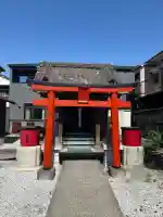 鴎稲荷神社の{uncategorized: "未分類", other: "その他", undefined: "問題あり", building: "その他建物", grave: "お墓", sacred_gate: "鳥居", guardian: "狛犬", statue: "像", buddha: "仏像", history: "歴史", nature: "自然", garden: "庭園", animal: "動物", pagoda: "塔", temizu: "手水舎", mountain_gate: "山門・神門", sanctuary: "本殿・本堂", subordinate: "末社・摂社", art: "芸術", scenery: "景色", jizo: "地蔵", ema: "絵馬", goshuin: "御朱印", omikuji: "おみくじ", items: "授与品その他", amulet: "お守り", goshuincho: "御朱印帳", eats: "食事", festival: "お祭り", votive_dance: "神楽", shichigosan: "七五三参", wedding: "結婚式", experience: "体験その他", initially: "初詣", around: "周辺", anti_infection: "感染症対策"}