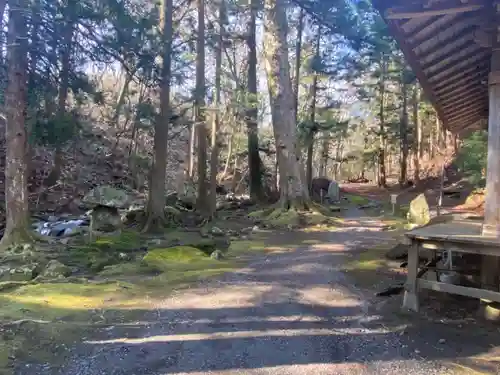 潮山神社の建物その他