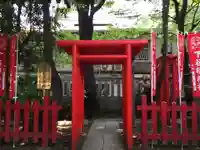 隆栄稲荷神社の鳥居
