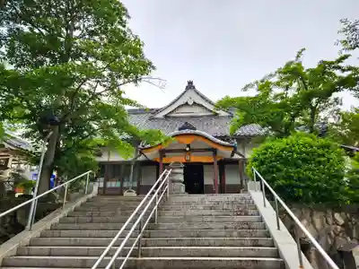 宝塔寺の本殿・本堂