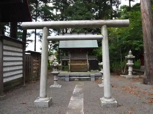 宇都母知神社の末社・摂社