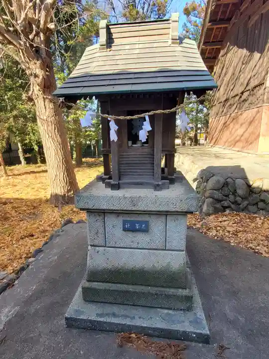 元巣神社の末社・摂社