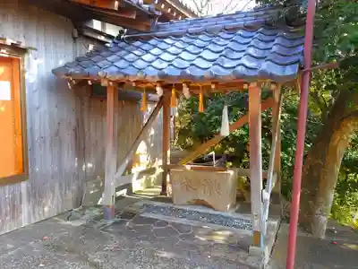 土御前神社の手水舎
