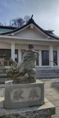 糸縄神社の狛犬