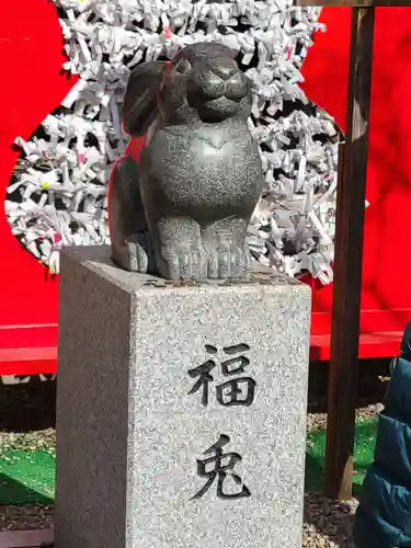 三輪神社の狛犬