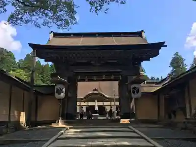 高野山金剛峯寺の山門・神門