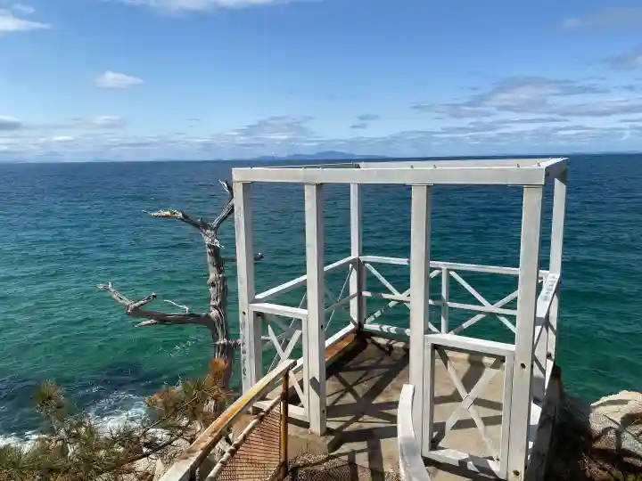 西濱神社の{uncategorized: "未分類", other: "その他", undefined: "問題あり", building: "その他建物", grave: "お墓", sacred_gate: "鳥居", guardian: "狛犬", statue: "像", buddha: "仏像", history: "歴史", nature: "自然", garden: "庭園", animal: "動物", pagoda: "塔", temizu: "手水舎", mountain_gate: "山門・神門", sanctuary: "本殿・本堂", subordinate: "末社・摂社", art: "芸術", scenery: "景色", jizo: "地蔵", ema: "絵馬", goshuin: "御朱印", omikuji: "おみくじ", items: "授与品その他", amulet: "お守り", goshuincho: "御朱印帳", eats: "食事", festival: "お祭り", votive_dance: "神楽", shichigosan: "七五三参", wedding: "結婚式", experience: "体験その他", initially: "初詣", around: "周辺", anti_infection: "感染症対策"}