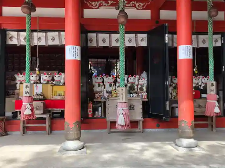 お松大権現の本殿・本堂