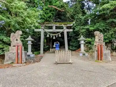 須須神社の鳥居