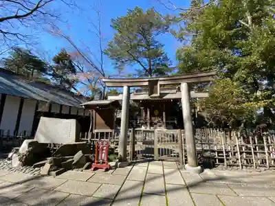 越ヶ谷久伊豆神社の鳥居