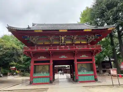 根津神社の山門・神門
