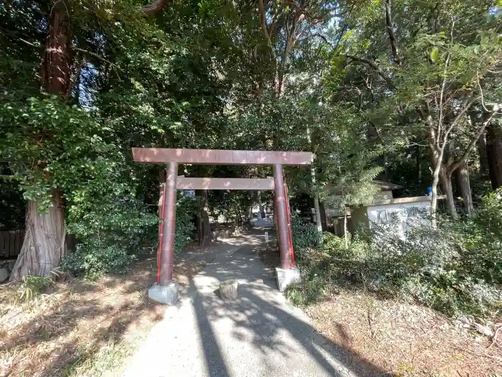 須加神社の{uncategorized: "未分類", other: "その他", undefined: "問題あり", building: "その他建物", grave: "お墓", sacred_gate: "鳥居", guardian: "狛犬", statue: "像", buddha: "仏像", history: "歴史", nature: "自然", garden: "庭園", animal: "動物", pagoda: "塔", temizu: "手水舎", mountain_gate: "山門・神門", sanctuary: "本殿・本堂", subordinate: "末社・摂社", art: "芸術", scenery: "景色", jizo: "地蔵", ema: "絵馬", goshuin: "御朱印", omikuji: "おみくじ", items: "授与品その他", amulet: "お守り", goshuincho: "御朱印帳", eats: "食事", festival: "お祭り", votive_dance: "神楽", shichigosan: "七五三参", wedding: "結婚式", experience: "体験その他", initially: "初詣", around: "周辺", anti_infection: "感染症対策"}