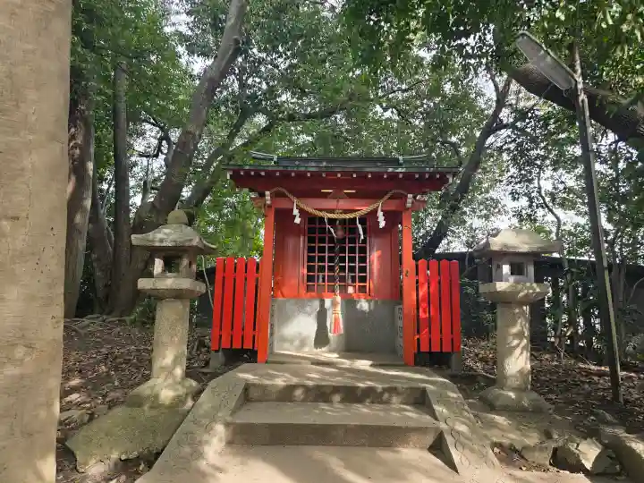 亀之森住吉神社の{uncategorized: "未分類", other: "その他", undefined: "問題あり", building: "その他建物", grave: "お墓", sacred_gate: "鳥居", guardian: "狛犬", statue: "像", buddha: "仏像", history: "歴史", nature: "自然", garden: "庭園", animal: "動物", pagoda: "塔", temizu: "手水舎", mountain_gate: "山門・神門", sanctuary: "本殿・本堂", subordinate: "末社・摂社", art: "芸術", scenery: "景色", jizo: "地蔵", ema: "絵馬", goshuin: "御朱印", omikuji: "おみくじ", items: "授与品その他", amulet: "お守り", goshuincho: "御朱印帳", eats: "食事", festival: "お祭り", votive_dance: "神楽", shichigosan: "七五三参", wedding: "結婚式", experience: "体験その他", initially: "初詣", around: "周辺", anti_infection: "感染症対策"}