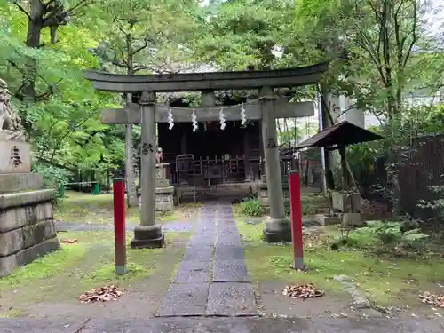 赤坂氷川神社の末社