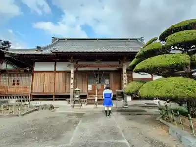 真言宗　善通寺派　薬王寺の本殿・本堂