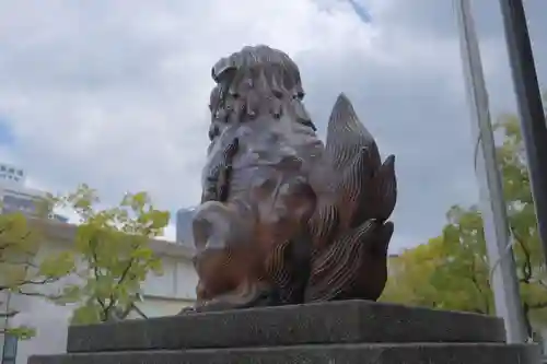 湊川神社の狛犬