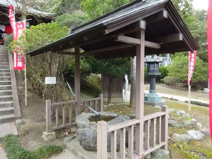 寳塔院の手水舎