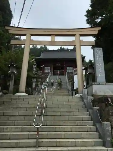 武蔵御嶽神社の鳥居