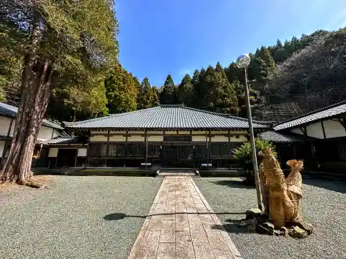 徳賞寺の本殿