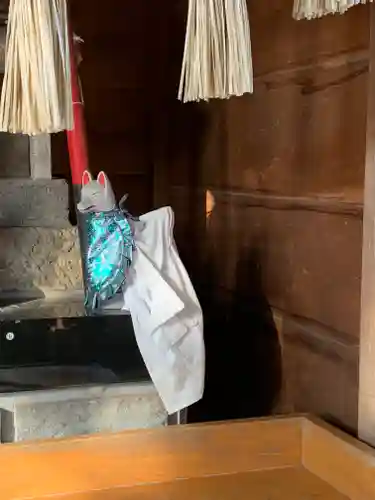 小泉稲荷神社の狛犬