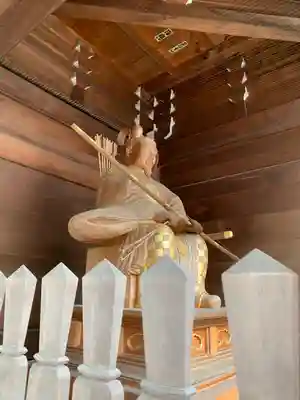 桑名宗社（春日神社）の像