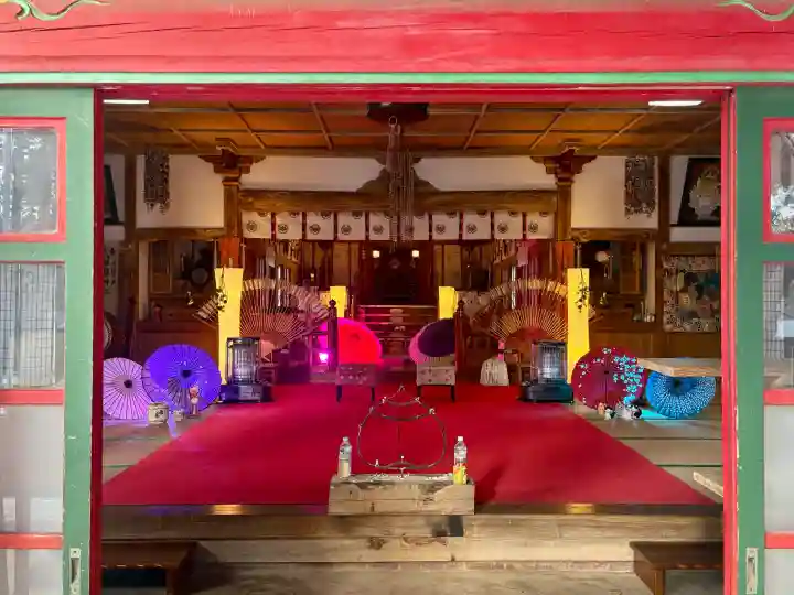 正一位 若草稲荷神社の{uncategorized: "未分類", other: "その他", undefined: "問題あり", building: "その他建物", grave: "お墓", sacred_gate: "鳥居", guardian: "狛犬", statue: "像", buddha: "仏像", history: "歴史", nature: "自然", garden: "庭園", animal: "動物", pagoda: "塔", temizu: "手水舎", mountain_gate: "山門・神門", sanctuary: "本殿・本堂", subordinate: "末社・摂社", art: "芸術", scenery: "景色", jizo: "地蔵", ema: "絵馬", goshuin: "御朱印", omikuji: "おみくじ", items: "授与品その他", amulet: "お守り", goshuincho: "御朱印帳", eats: "食事", festival: "お祭り", votive_dance: "神楽", shichigosan: "七五三参", wedding: "結婚式", experience: "体験その他", initially: "初詣", around: "周辺", anti_infection: "感染症対策"}