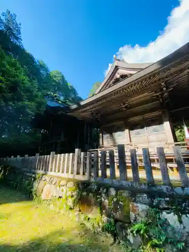 粟鹿神社の{uncategorized: "未分類", other: "その他", undefined: "問題あり", building: "その他建物", grave: "お墓", sacred_gate: "鳥居", guardian: "狛犬", statue: "像", buddha: "仏像", history: "歴史", nature: "自然", garden: "庭園", animal: "動物", pagoda: "塔", temizu: "手水舎", mountain_gate: "山門・神門", sanctuary: "本殿・本堂", subordinate: "末社・摂社", art: "芸術", scenery: "景色", jizo: "地蔵", ema: "絵馬", goshuin: "御朱印", omikuji: "おみくじ", items: "授与品その他", amulet: "お守り", goshuincho: "御朱印帳", eats: "食事", festival: "お祭り", votive_dance: "神楽", shichigosan: "七五三参", wedding: "結婚式", experience: "体験その他", initially: "初詣", around: "周辺", anti_infection: "感染症対策"}