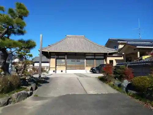 宝珠寺の本殿・本堂