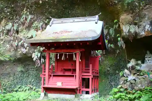 岩屋寺の末社