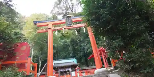 櫟谷宗像神社（松尾大社摂社）の鳥居