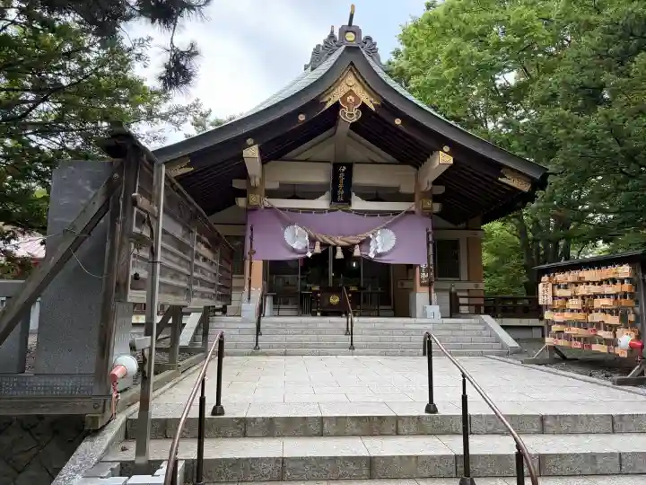 彌彦神社 (伊夜日子神社)(北海道)