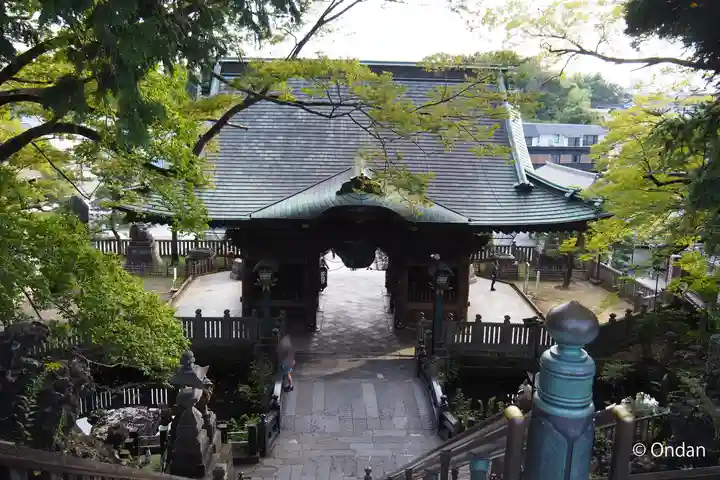 成田山新勝寺の山門・神門