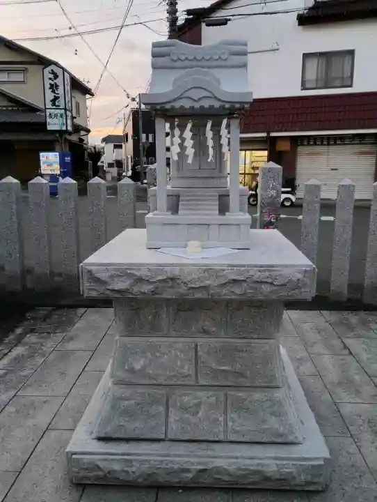金刀比羅神社の{uncategorized: "未分類", other: "その他", undefined: "問題あり", building: "その他建物", grave: "お墓", sacred_gate: "鳥居", guardian: "狛犬", statue: "像", buddha: "仏像", history: "歴史", nature: "自然", garden: "庭園", animal: "動物", pagoda: "塔", temizu: "手水舎", mountain_gate: "山門・神門", sanctuary: "本殿・本堂", subordinate: "末社・摂社", art: "芸術", scenery: "景色", jizo: "地蔵", ema: "絵馬", goshuin: "御朱印", omikuji: "おみくじ", items: "授与品その他", amulet: "お守り", goshuincho: "御朱印帳", eats: "食事", festival: "お祭り", votive_dance: "神楽", shichigosan: "七五三参", wedding: "結婚式", experience: "体験その他", initially: "初詣", around: "周辺", anti_infection: "感染症対策"}