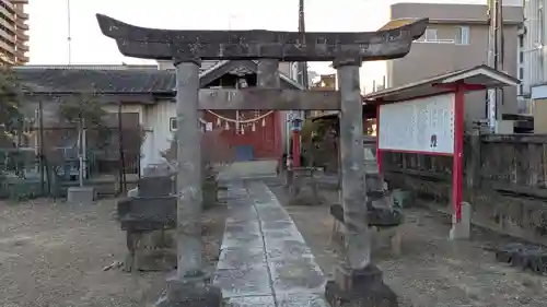 宵稲荷神社の鳥居