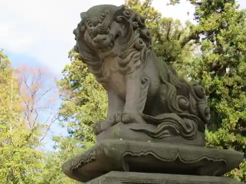 筑摩神社の狛犬