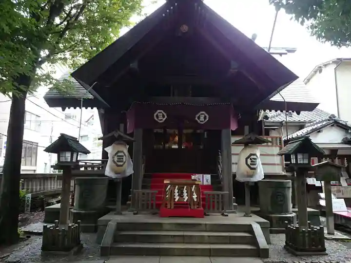 三島神社の本殿・本堂