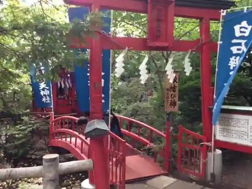 白石神社の末社