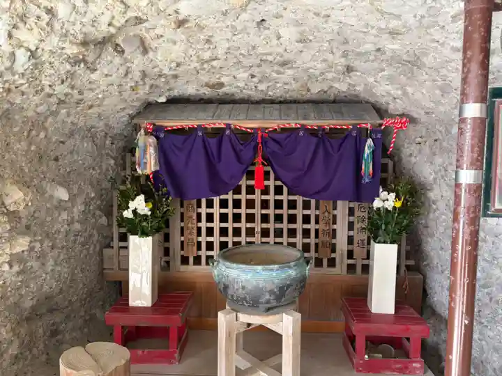 番所山不動堂(和歌山県)