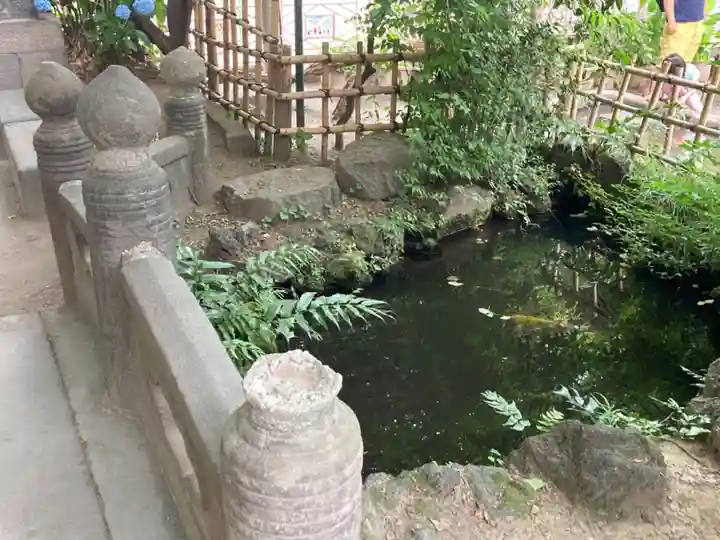 王子稲荷神社の庭園