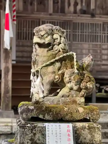 駒ヶ嶽神社（前宮）の狛犬