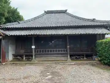 崇心寺の本殿・本堂
