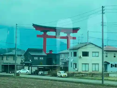 彌彦神社の鳥居