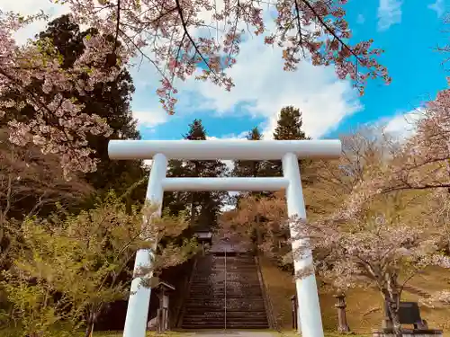 土津神社｜こどもと出世の神さまの鳥居