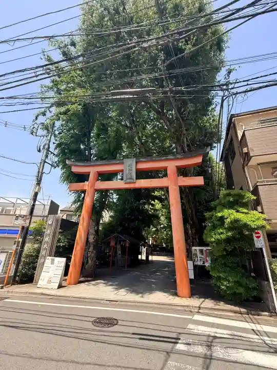 赤城神社の{uncategorized: "未分類", other: "その他", undefined: "問題あり", building: "その他建物", grave: "お墓", sacred_gate: "鳥居", guardian: "狛犬", statue: "像", buddha: "仏像", history: "歴史", nature: "自然", garden: "庭園", animal: "動物", pagoda: "塔", temizu: "手水舎", mountain_gate: "山門・神門", sanctuary: "本殿・本堂", subordinate: "末社・摂社", art: "芸術", scenery: "景色", jizo: "地蔵", ema: "絵馬", goshuin: "御朱印", omikuji: "おみくじ", items: "授与品その他", amulet: "お守り", goshuincho: "御朱印帳", eats: "食事", festival: "お祭り", votive_dance: "神楽", shichigosan: "七五三参", wedding: "結婚式", experience: "体験その他", initially: "初詣", around: "周辺", anti_infection: "感染症対策"}