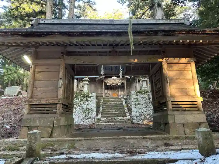 湯野神社の{uncategorized: "未分類", other: "その他", undefined: "問題あり", building: "その他建物", grave: "お墓", sacred_gate: "鳥居", guardian: "狛犬", statue: "像", buddha: "仏像", history: "歴史", nature: "自然", garden: "庭園", animal: "動物", pagoda: "塔", temizu: "手水舎", mountain_gate: "山門・神門", sanctuary: "本殿・本堂", subordinate: "末社・摂社", art: "芸術", scenery: "景色", jizo: "地蔵", ema: "絵馬", goshuin: "御朱印", omikuji: "おみくじ", items: "授与品その他", amulet: "お守り", goshuincho: "御朱印帳", eats: "食事", festival: "お祭り", votive_dance: "神楽", shichigosan: "七五三参", wedding: "結婚式", experience: "体験その他", initially: "初詣", around: "周辺", anti_infection: "感染症対策"}