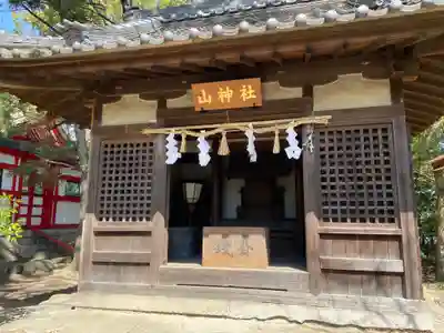市原稲荷神社の末社・摂社