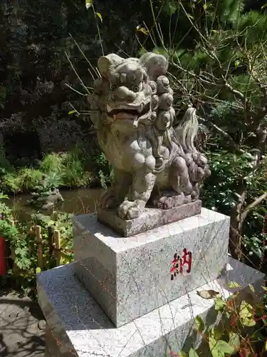 銭洗弁財天宇賀福神社の狛犬