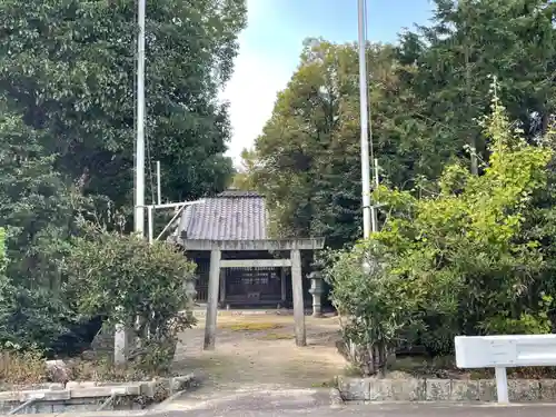 窪田神社の鳥居