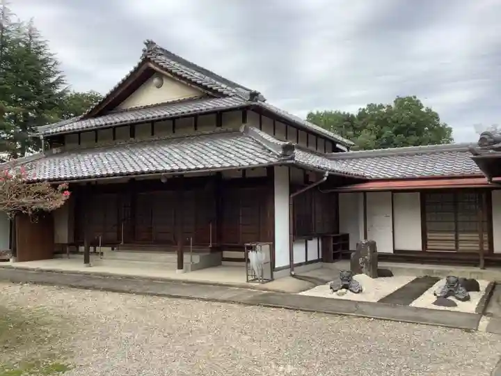 真宝寺の本殿・本堂